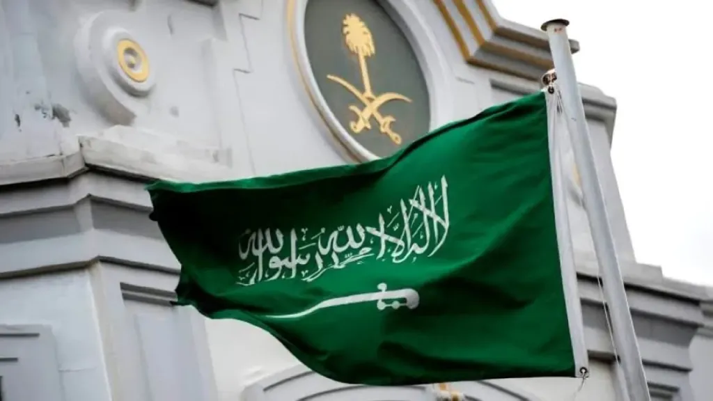 ملكية الأجانب في السعودية.. موعد السماح بالتملك في مكة والمدينة وشروط الاستثمار الجديدة